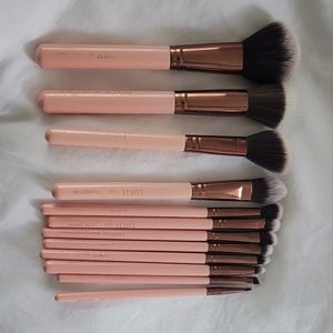 Luxie 12 piece brush set